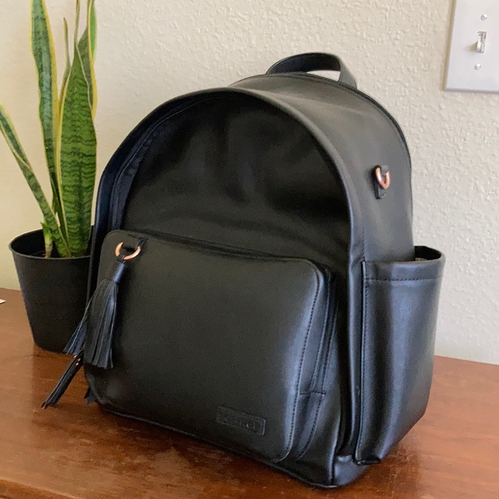 Diaper Bag/ Bagpack.